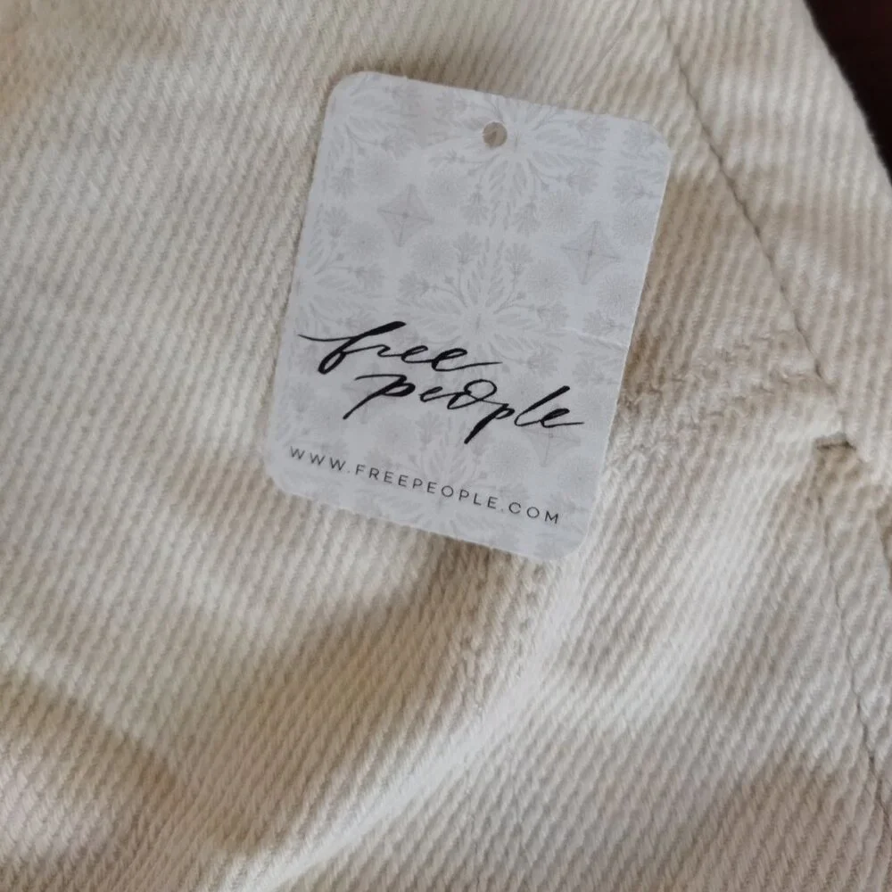 Free People - Osaka Mid Rise Barrel Jeans - Ecru & Ivory  - Size 30 - Picture 6 of 8